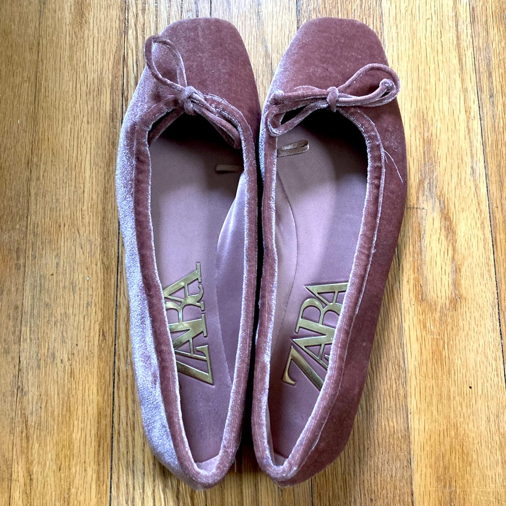 NWOT Zara Square Toe Ballerina Flats in Pink Velvet